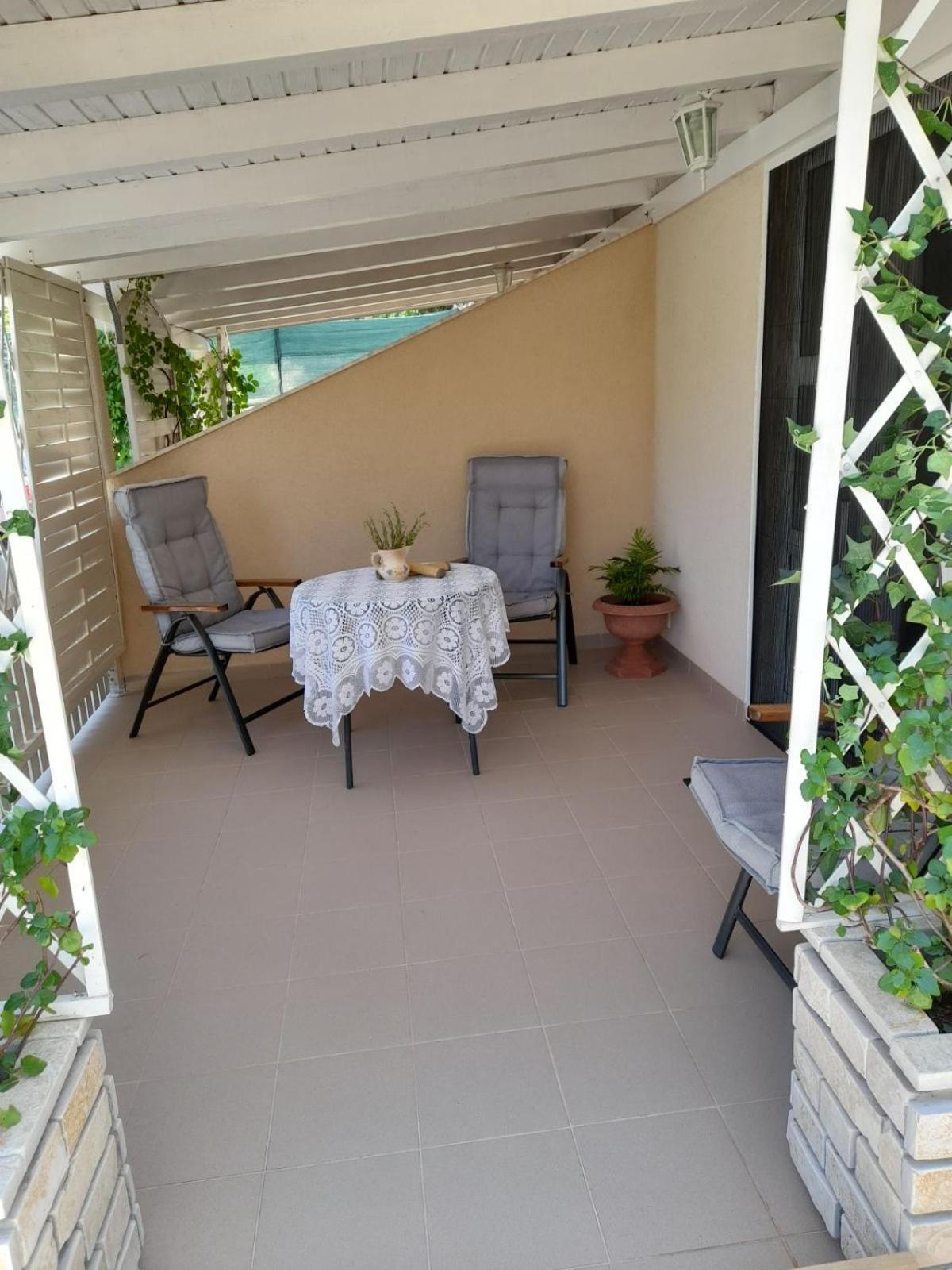 Apartments Edo Vis Exterior foto