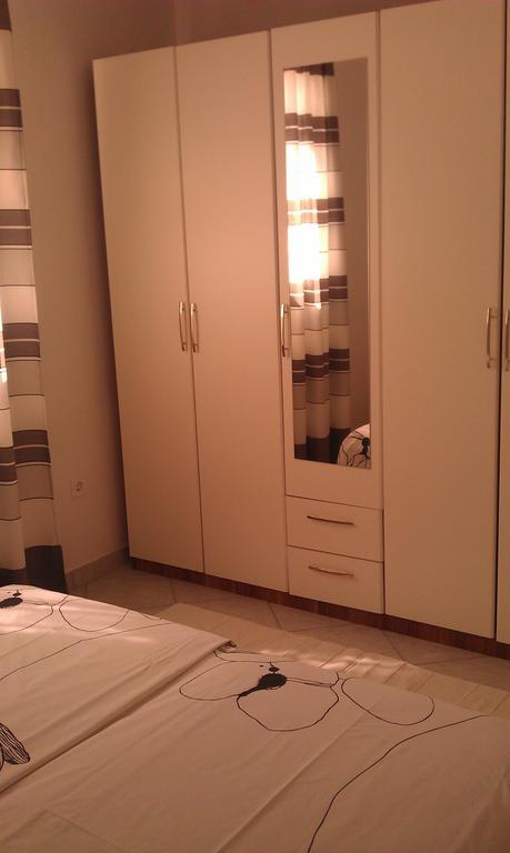 Apartments Edo Vis Zimmer foto